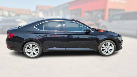 2021 Škoda Superb — sličica 8