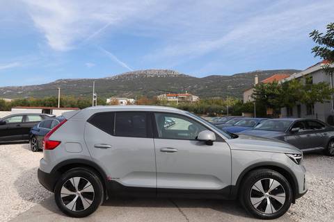 2026 Volvo XC40 — sličica 2