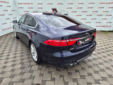 2016 Jaguar XF — sličica 6