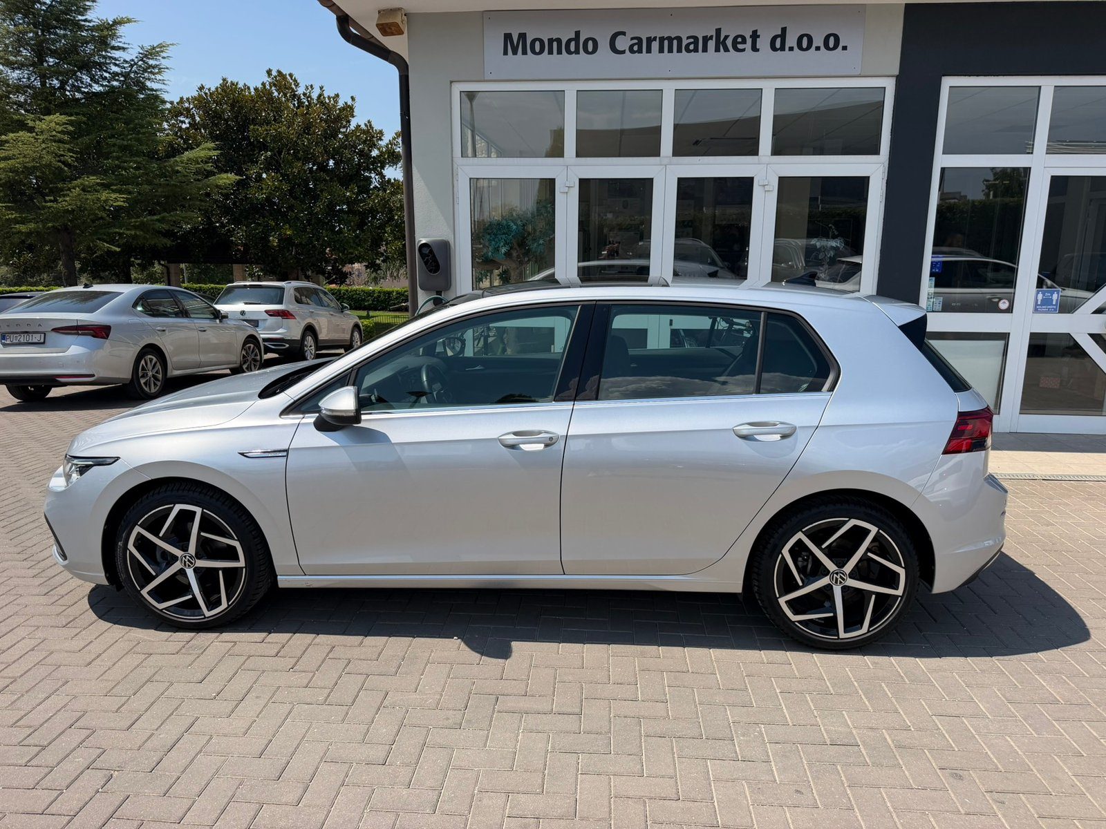 2022 Volkswagen Golf — fotografija 3