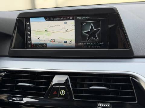 2017 BMW Serija 5 — sličica 21