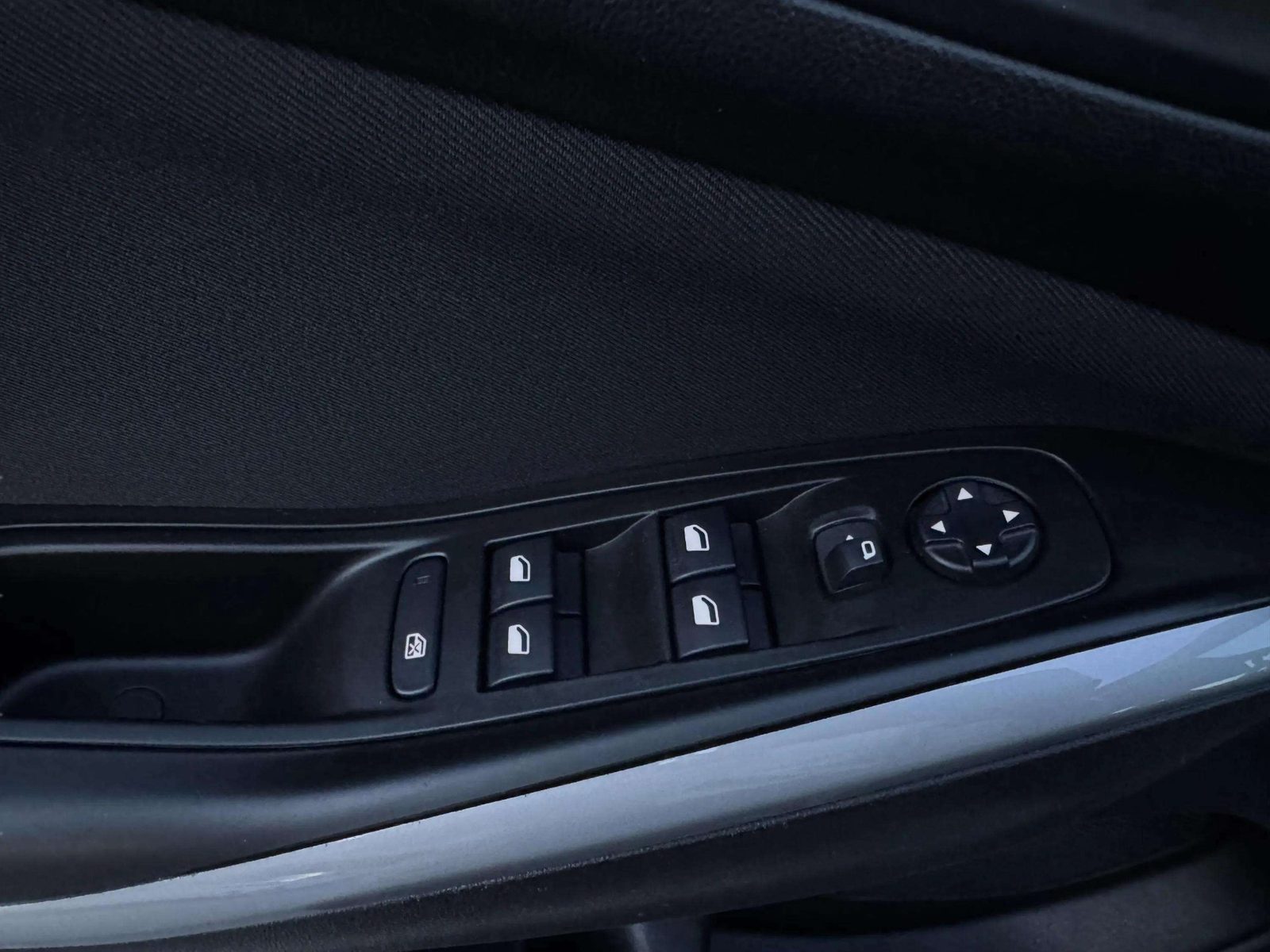2020 Opel Grandland X — fotografija 17