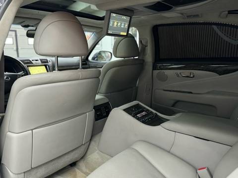 2009 Lexus LS — sličica 13