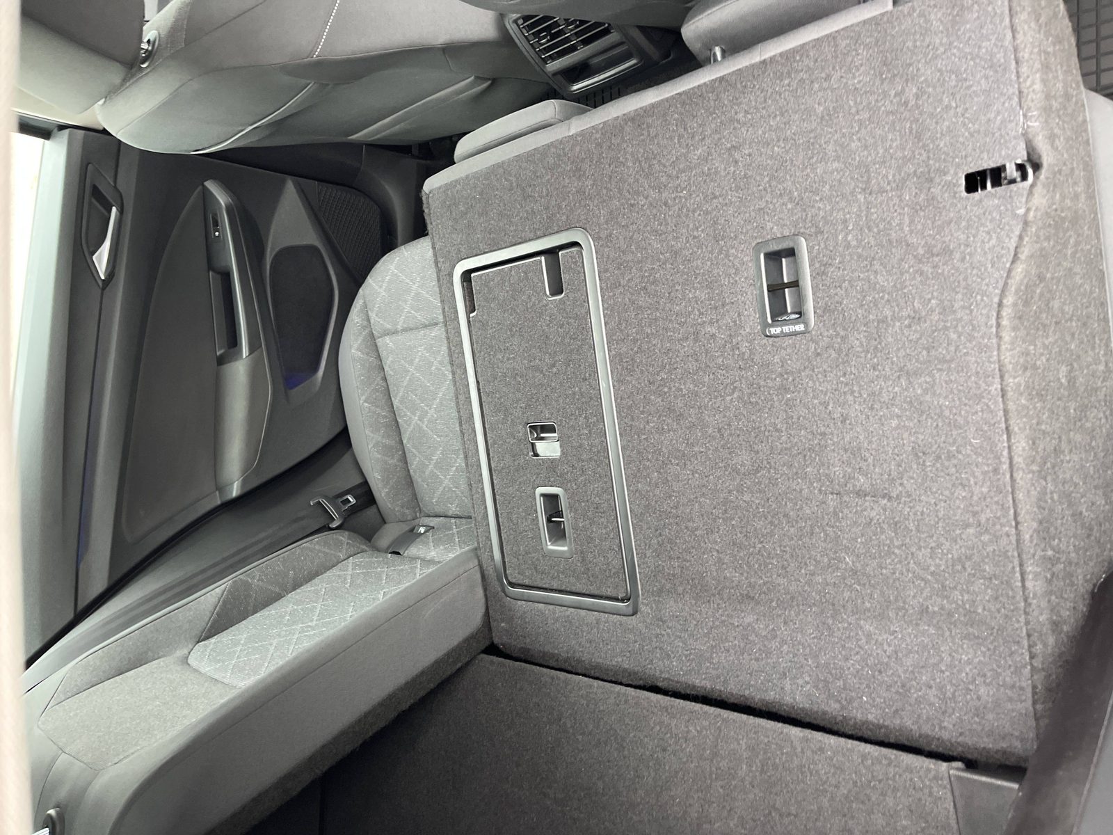 2021 Volkswagen Golf — fotografija 21
