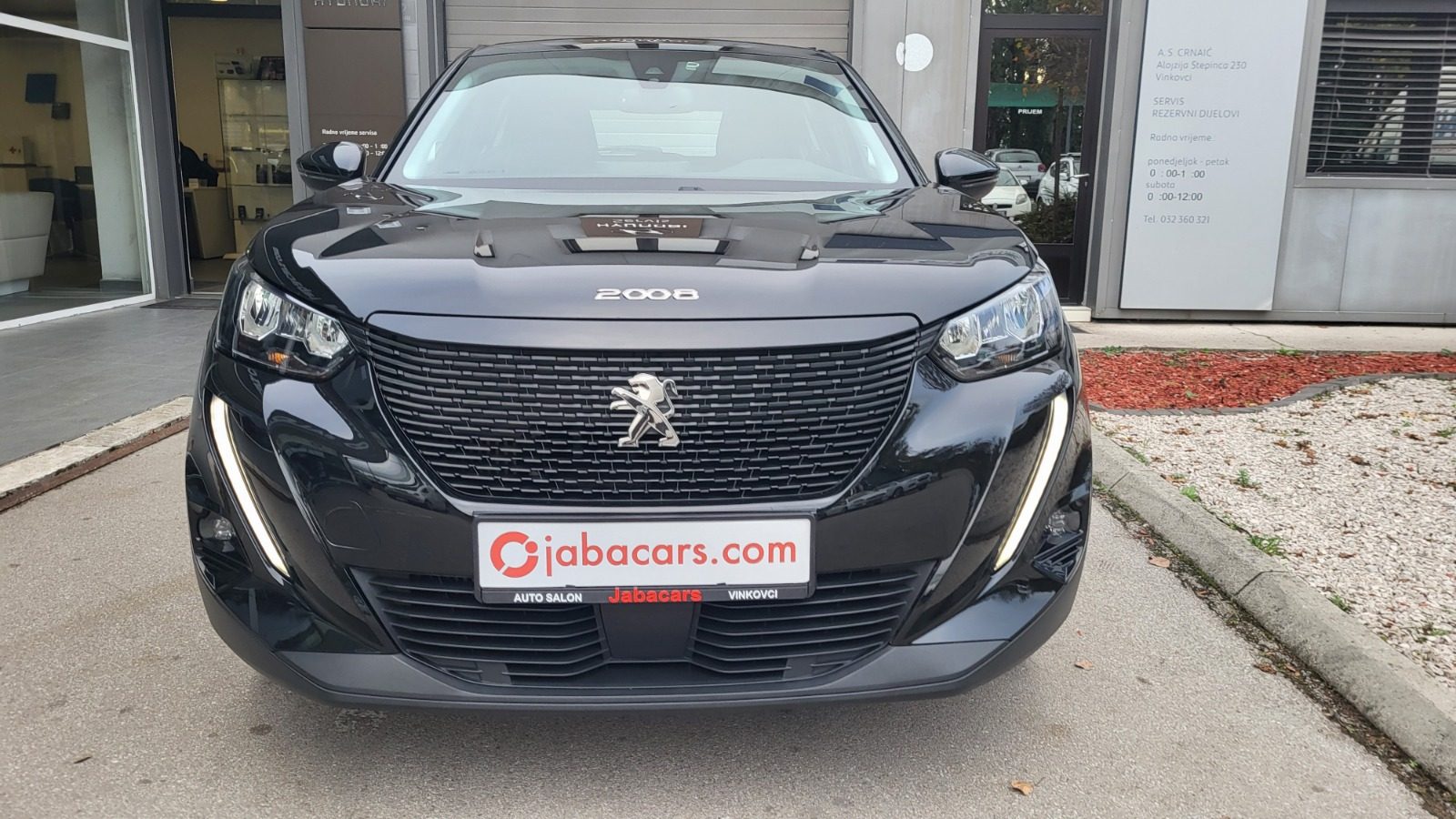 2020 Peugeot 2008 — fotografija 3
