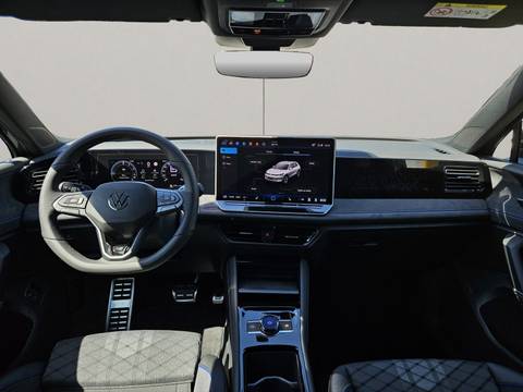 2026 Volkswagen Tiguan R-Line — sličica 10
