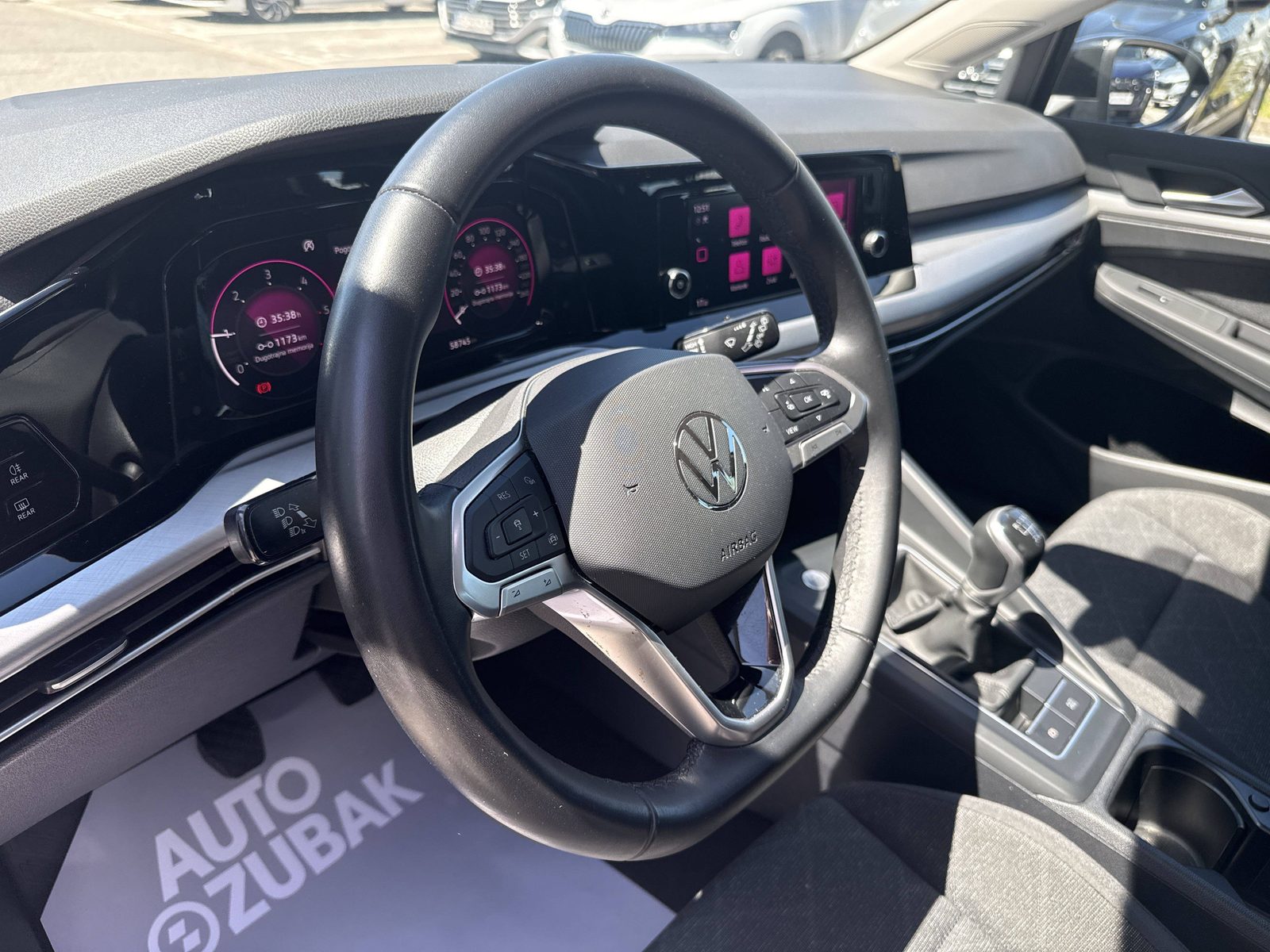 2024 Volkswagen Golf — fotografija 24