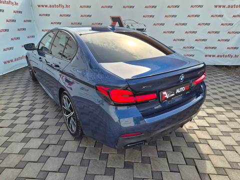 2020 BMW Serija 5 M Sport — sličica 6