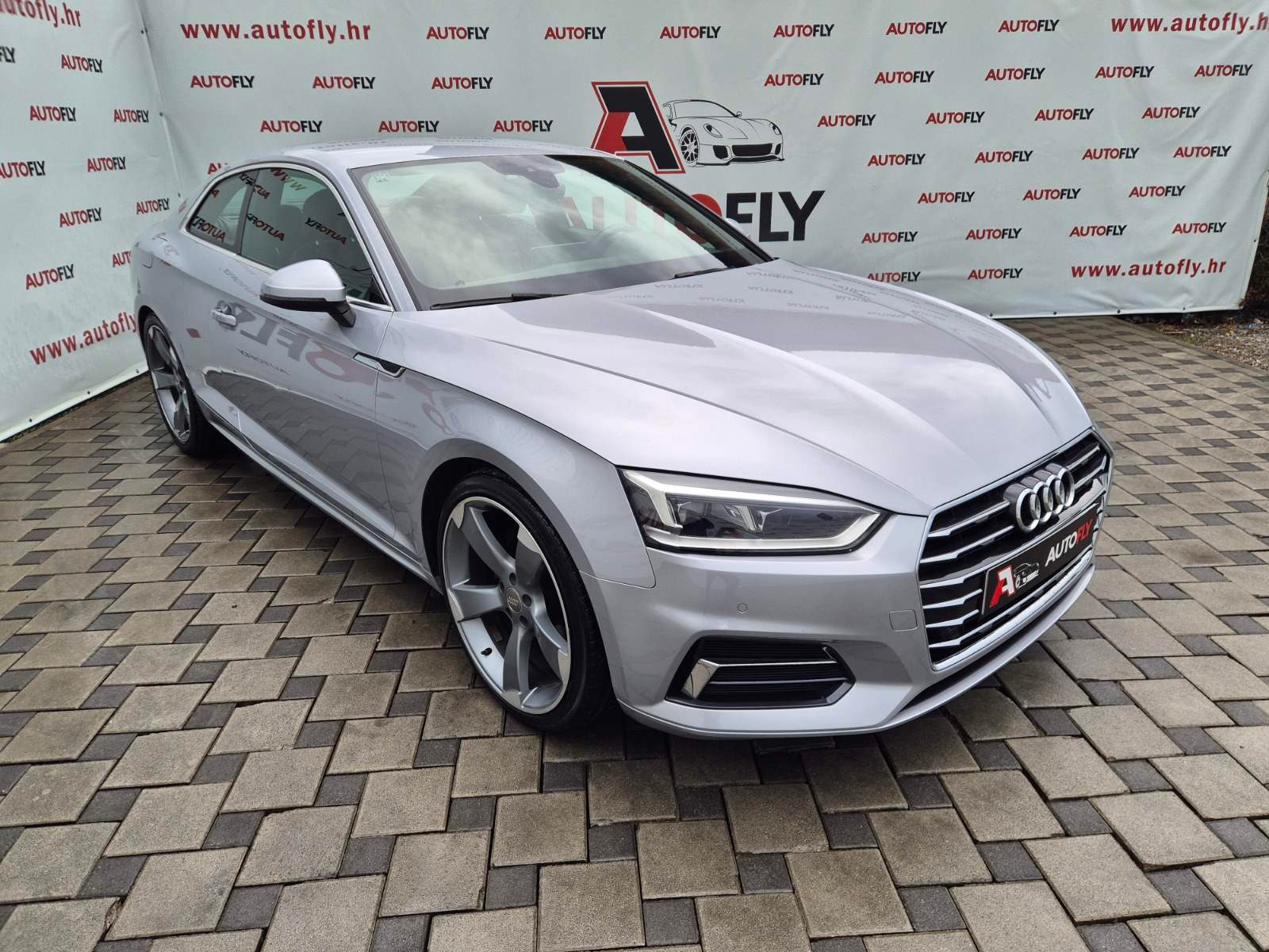 2017 Audi A5 Coupe S line — fotografija 10