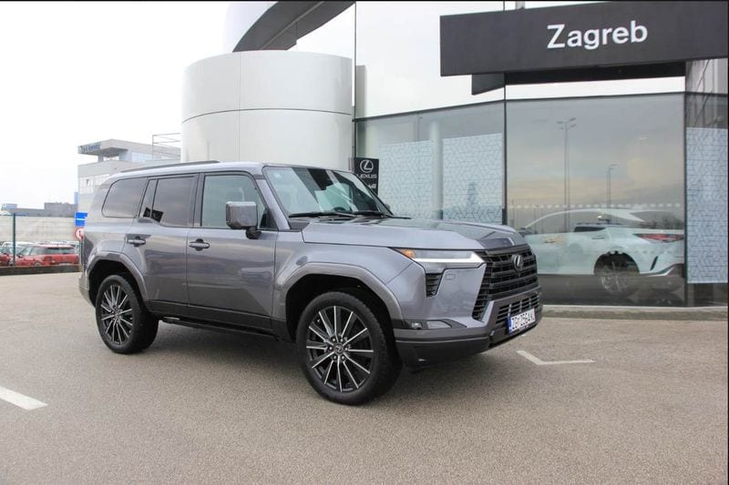 2025 Lexus GX — fotografija 5