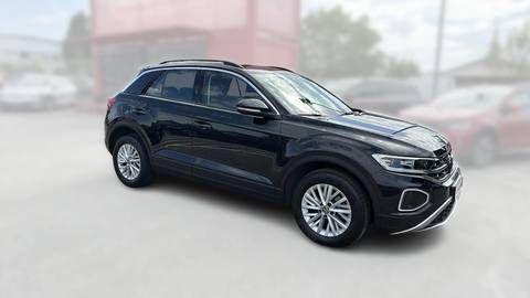 2023 Volkswagen T-Roc — sličica 3