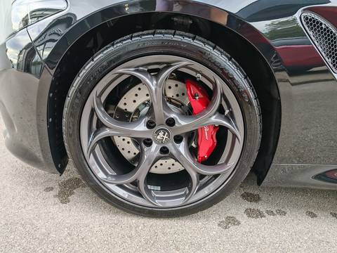 2026 Alfa Romeo Giulia QV — sličica 23