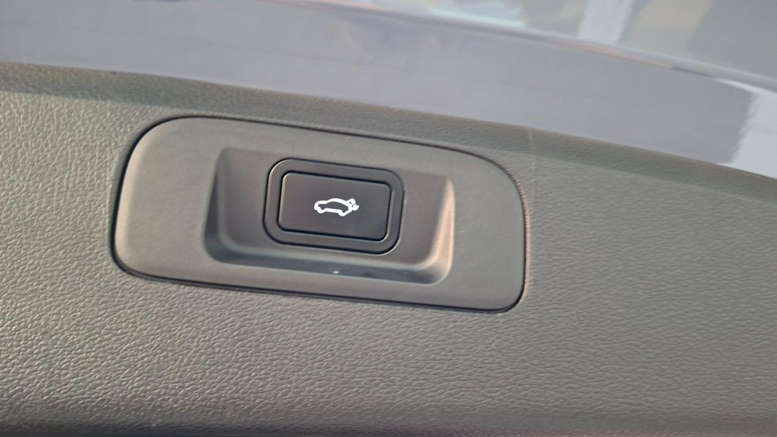 2024 Geely Coolray — fotografija 19
