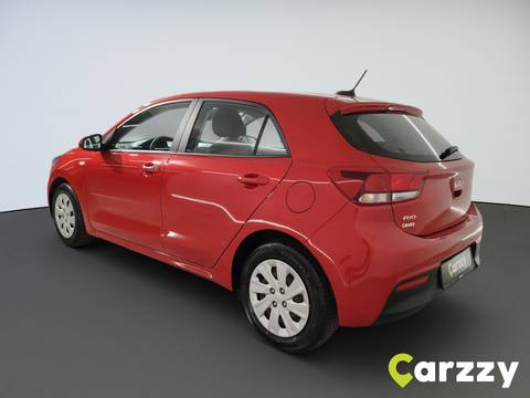 2022 Kia Rio — sličica 8