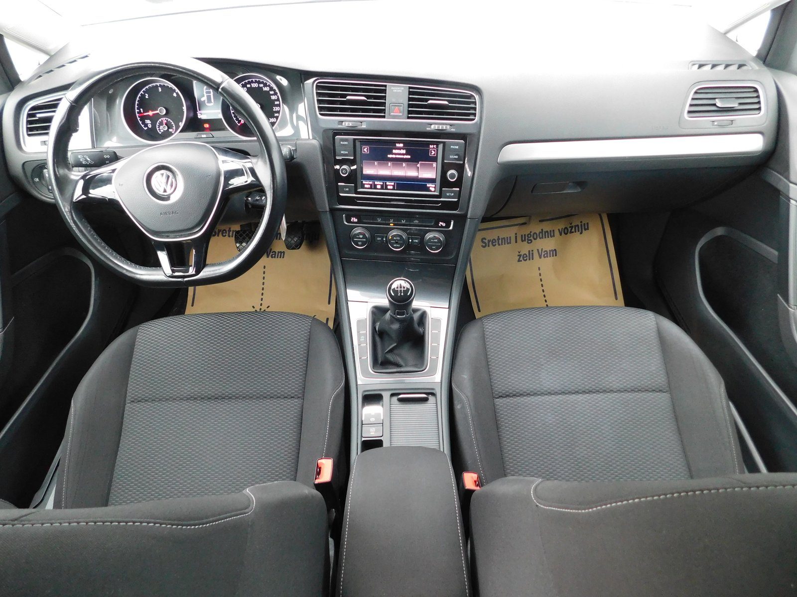 2017 Volkswagen Golf — fotografija 8