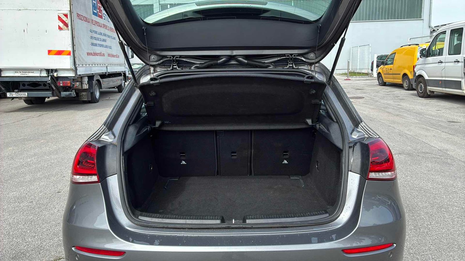 2019 Mercedes-Benz A-klasa — fotografija 12