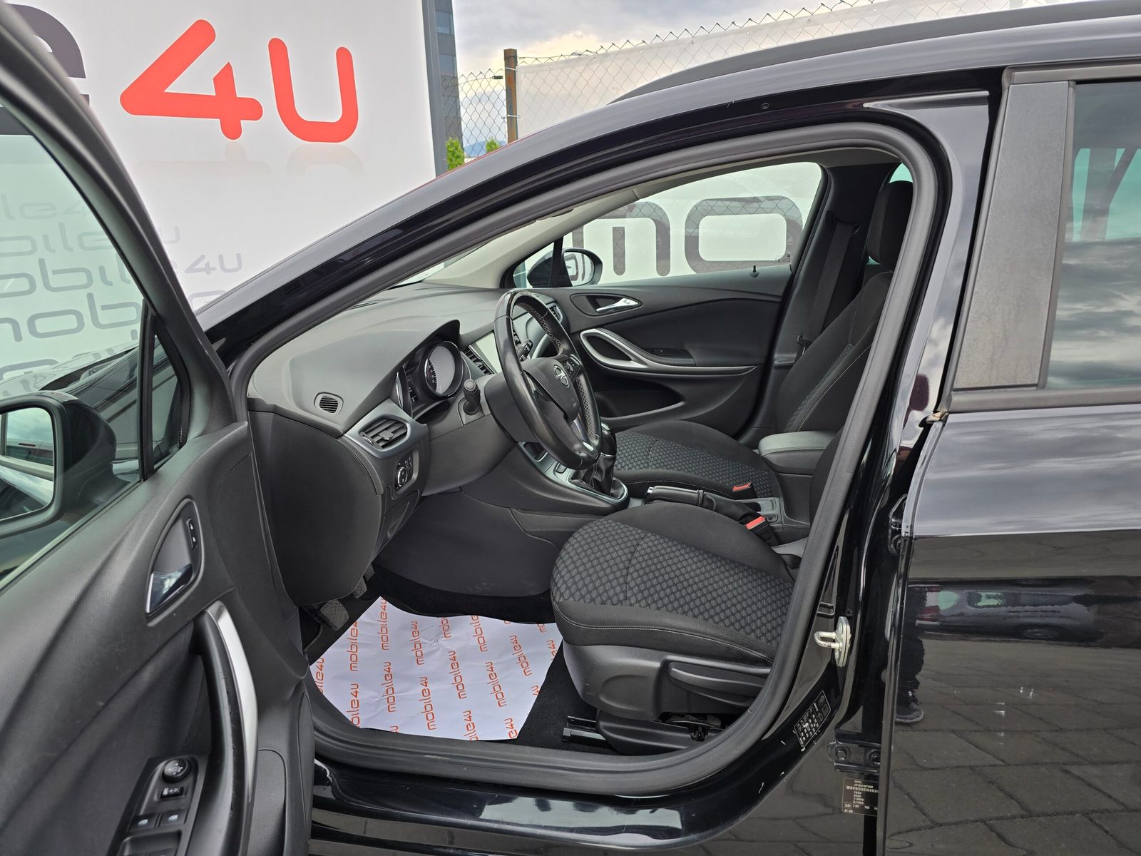 2018 Opel Astra — fotografija 6