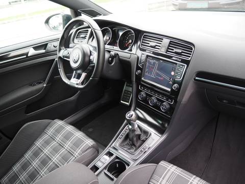 2014 Volkswagen Golf VII — sličica 25