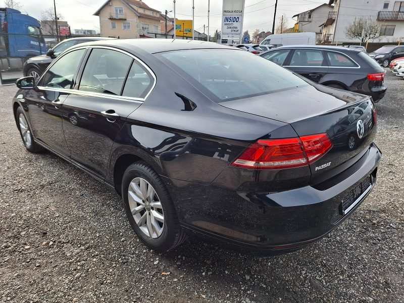 2019 Volkswagen Passat — fotografija 7