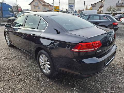 2019 Volkswagen Passat — sličica 7