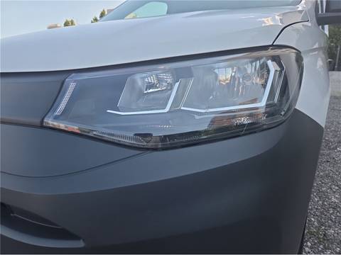 2023 Volkswagen Caddy — sličica 5