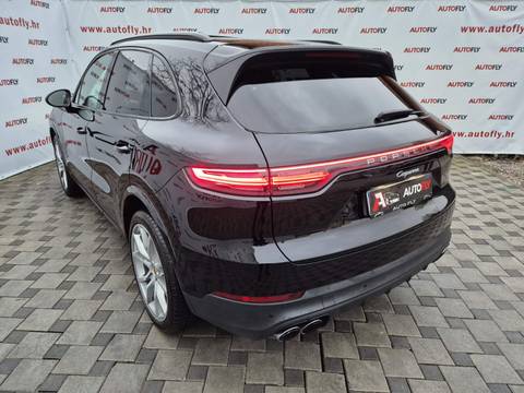 2021 Porsche Cayenne — sličica 7