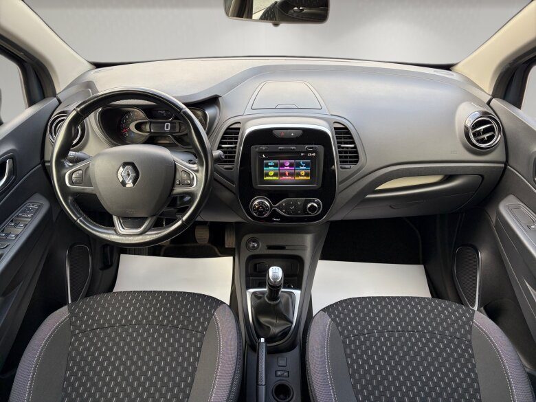 2019 Renault Captur — fotografija 9