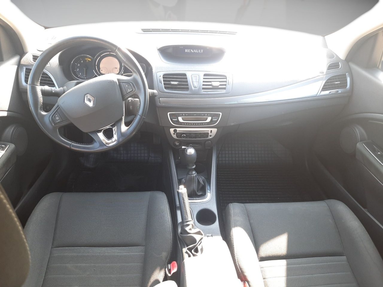 2016 Renault Megane — fotografija 15