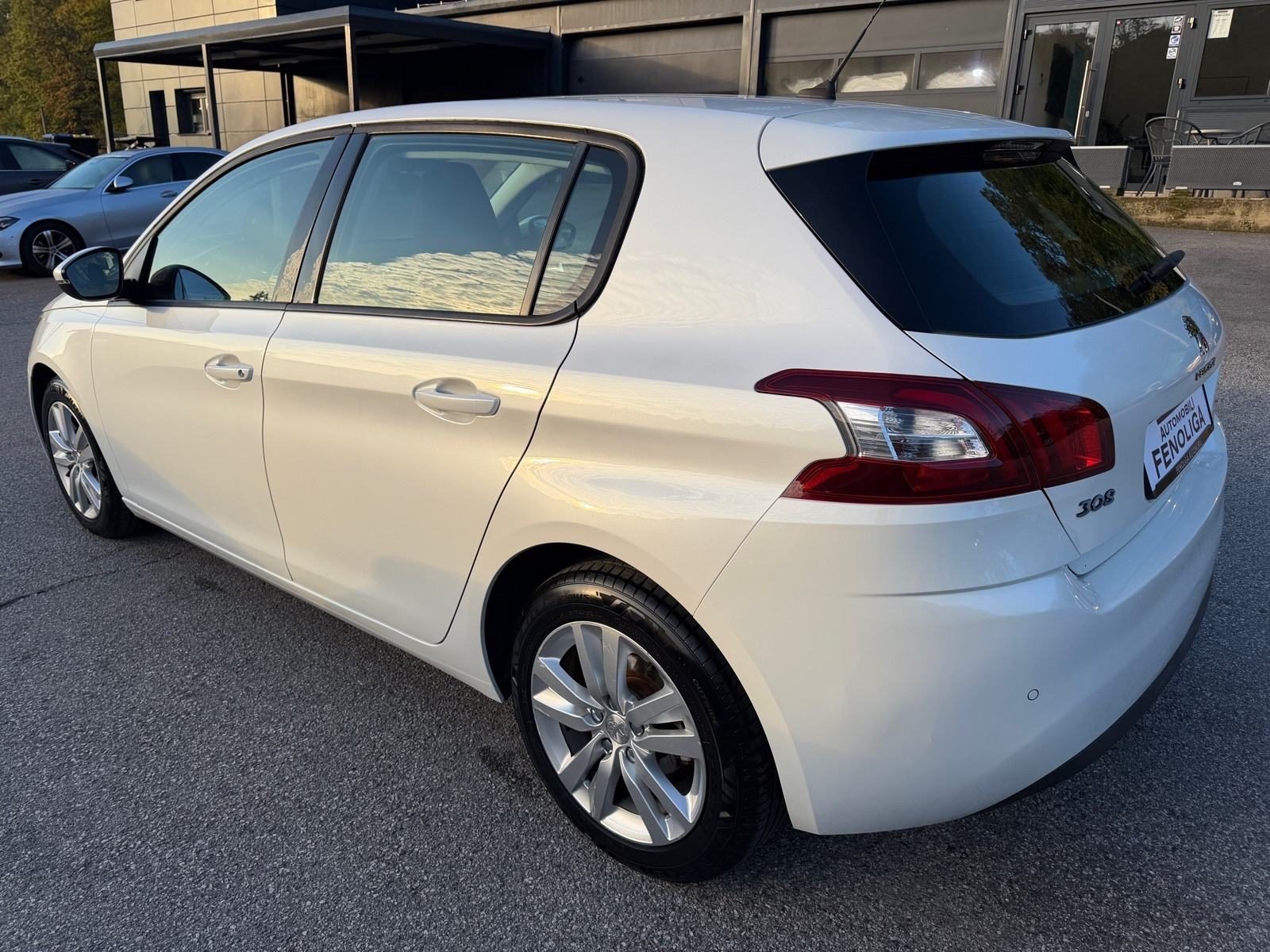 2017 Peugeot 308 — fotografija 4