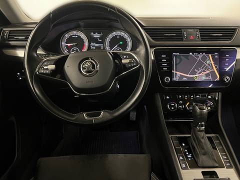 2021 Škoda Superb — sličica 15