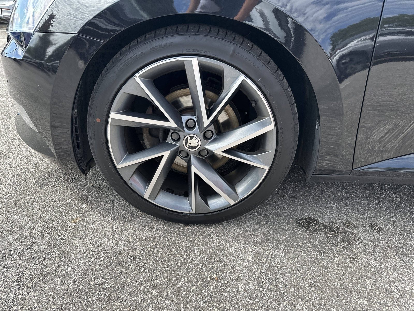 2019 Škoda Superb — fotografija 15