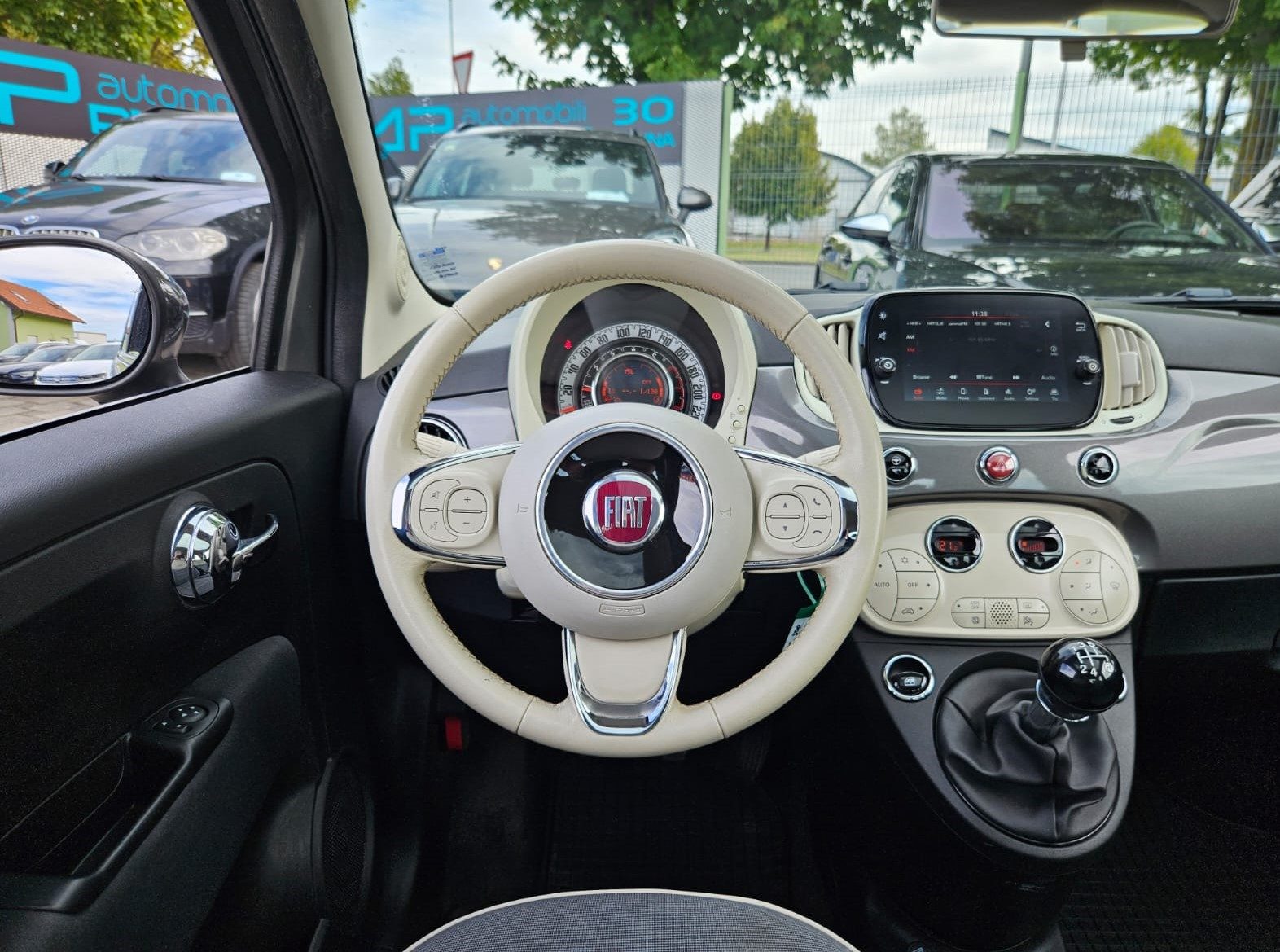 2019 Fiat 500 — fotografija 13
