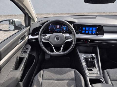 2021 Volkswagen Golf VIII — sličica 16