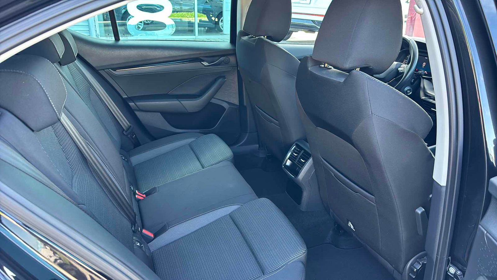 2023 Škoda Octavia — fotografija 10