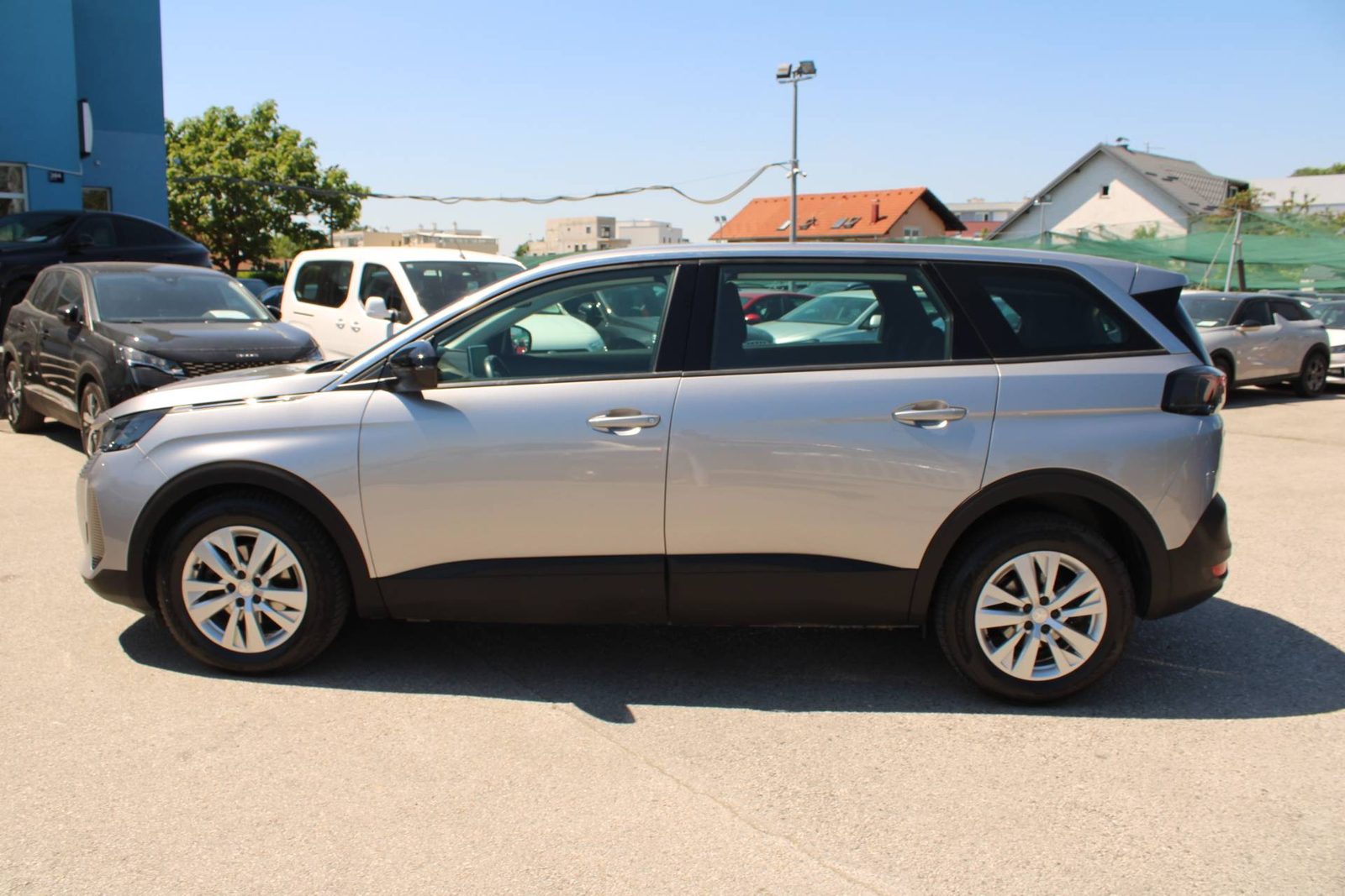 2022 Peugeot 5008 — fotografija 8