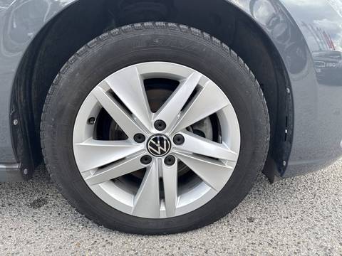 2024 Volkswagen Golf — sličica 17