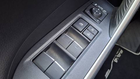 2022 Toyota RAV4 — sličica 19