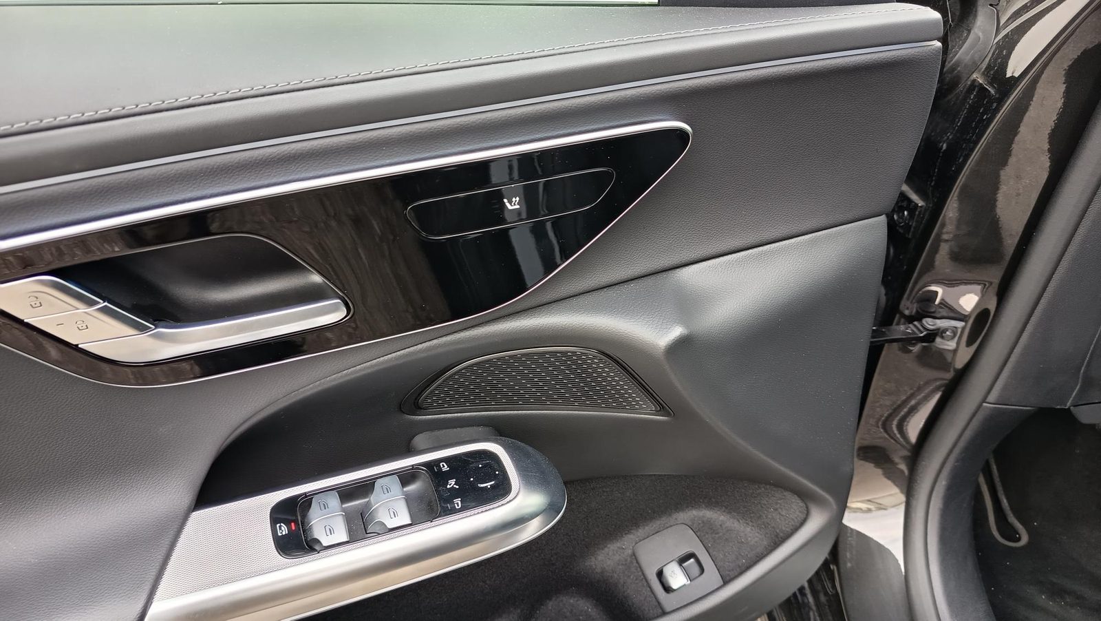 2025 Mercedes-Benz E-klasa — fotografija 15