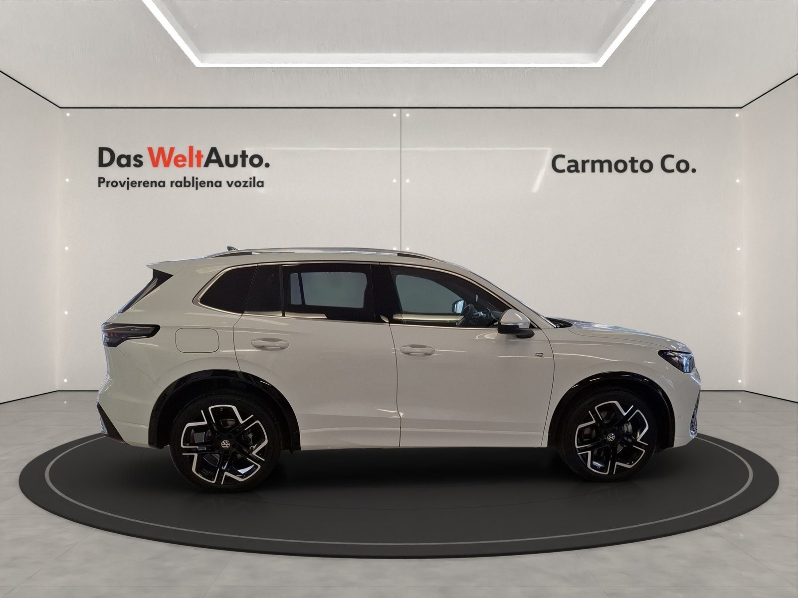 2026 Volkswagen Tiguan R-Line — fotografija 6