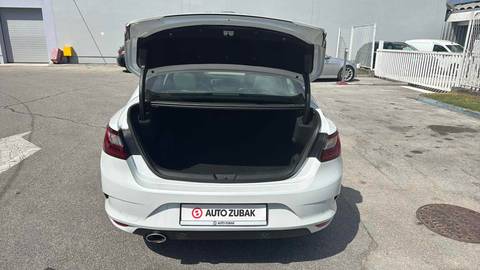 2019 Renault Megane — sličica 12