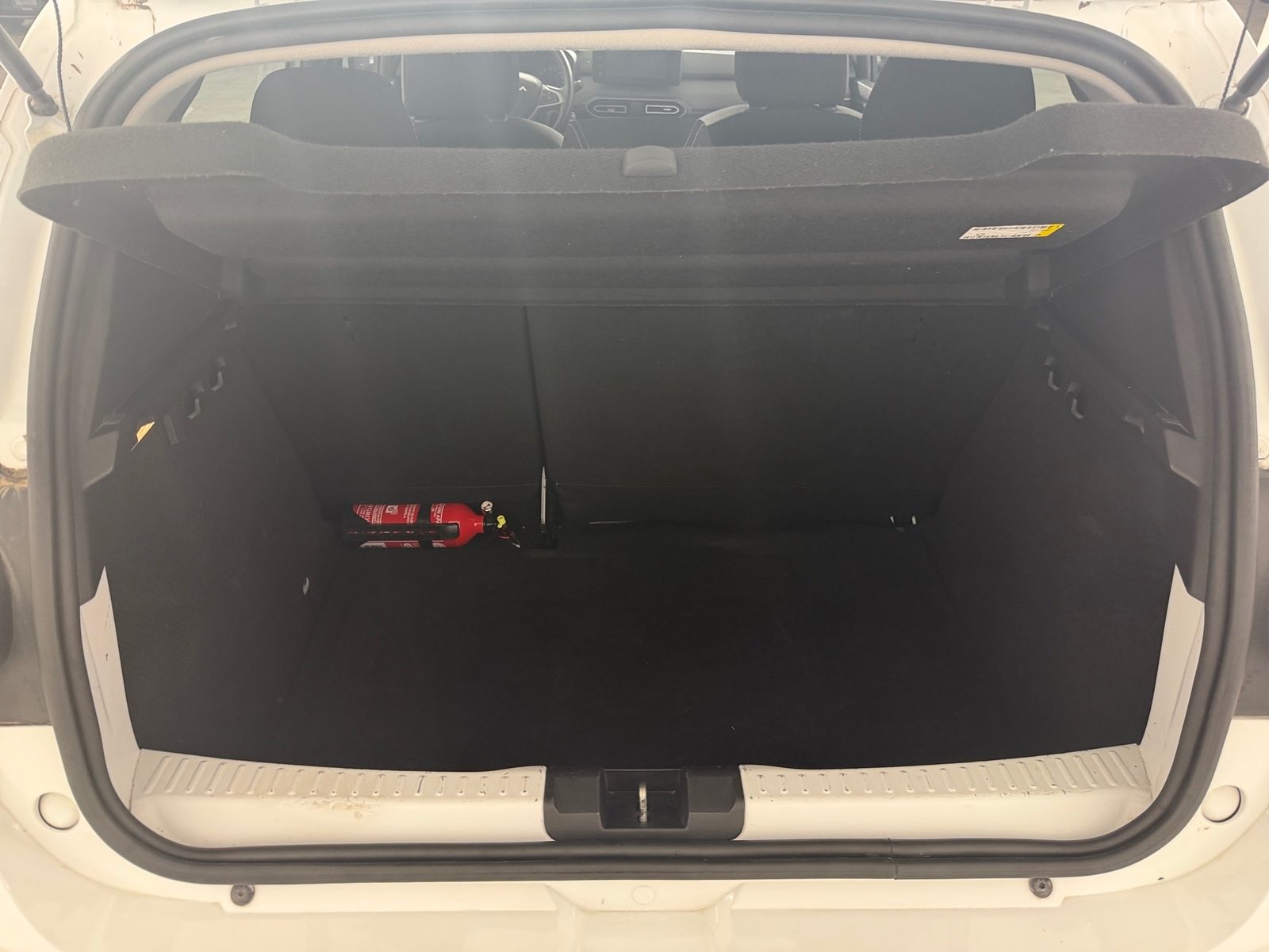 2023 Dacia Sandero — fotografija 12