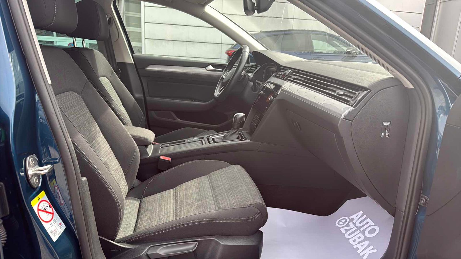 2022 Volkswagen Passat — fotografija 9