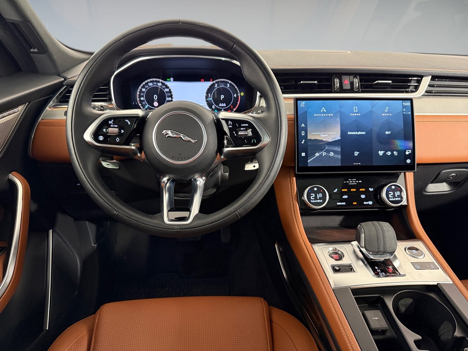 2025 Jaguar F-Pace — fotografija 16