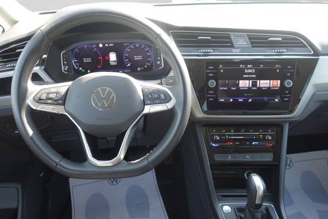 2025 Volkswagen Touran R-Line — sličica 10