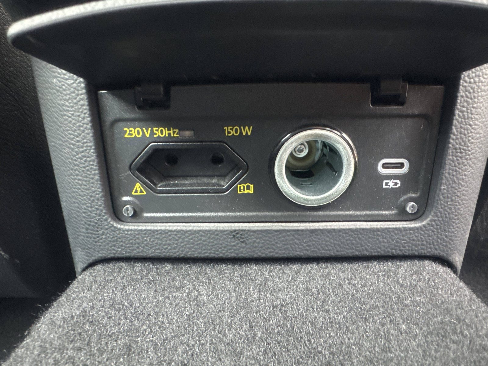 2022 Volkswagen Passat Variant — fotografija 27