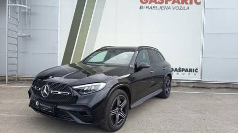 2025 Mercedes-Benz GLC AMG Line