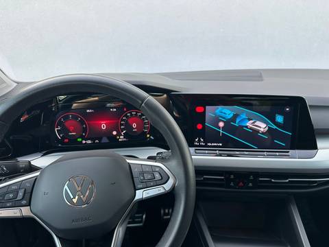 2024 Volkswagen Golf — sličica 12