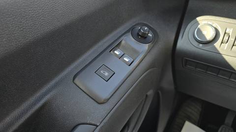 2021 Opel Combo — sličica 11