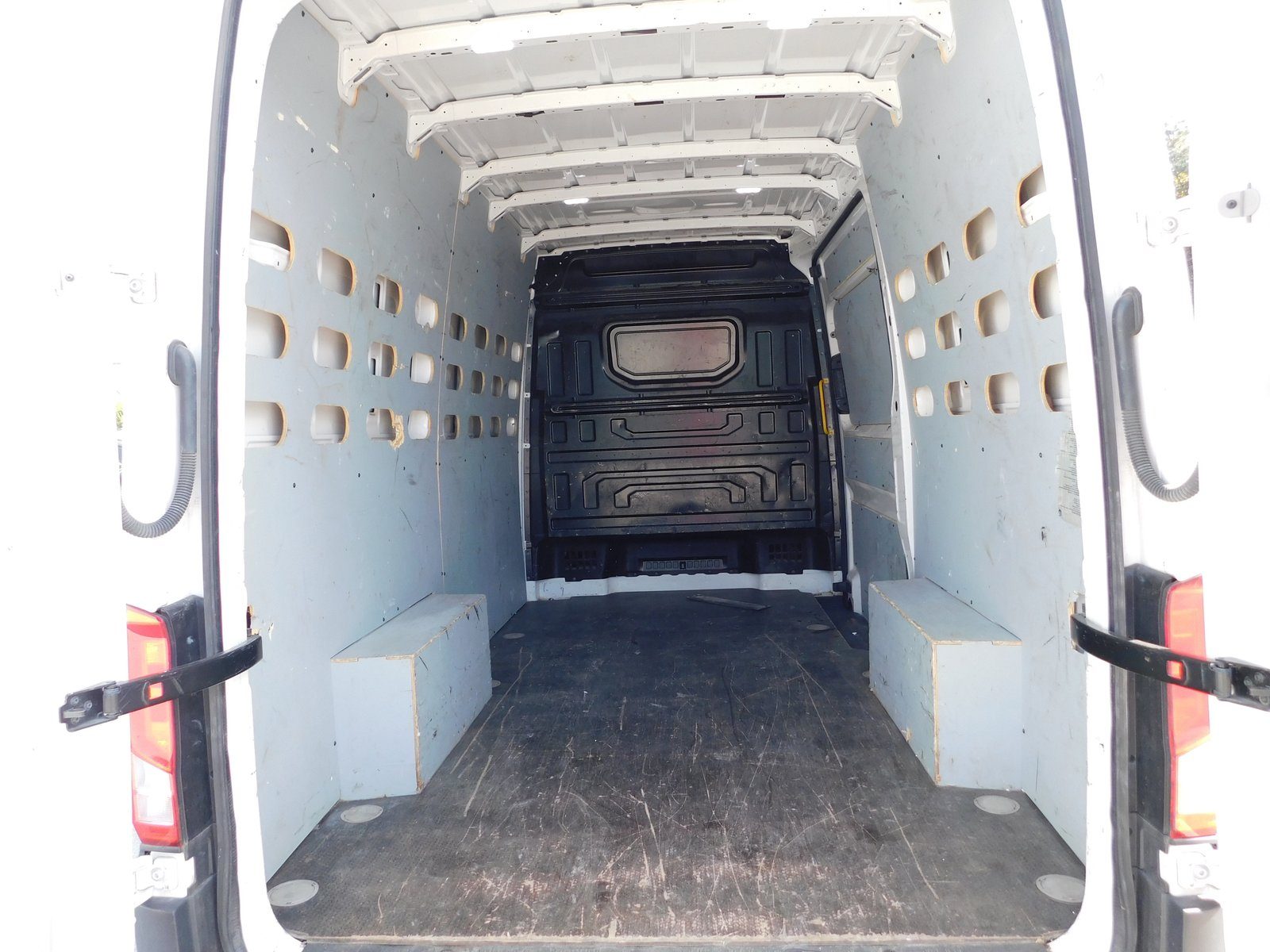 2021 Volkswagen Crafter — fotografija 14