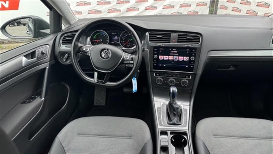 2019 Volkswagen Golf — fotografija 11